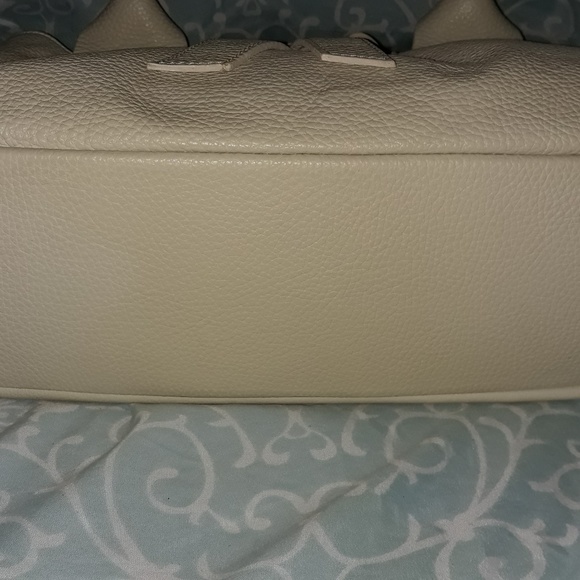 Genuine Leather Handbag - Picture 5 of 8